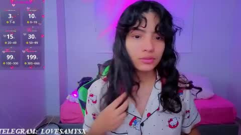 Snapshot of helia_n_amy chatting on May 2026 02:17:01 AM Helia Transfem and Amy online show from May 2026 02:17:01 AM
