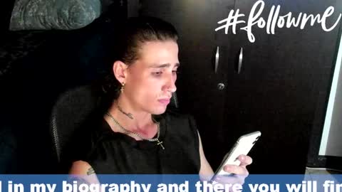 Snapshot of hell_boy66 chatting on December 2024 11:46:01 PM Eros online show from December 2024 11:46:01 PM