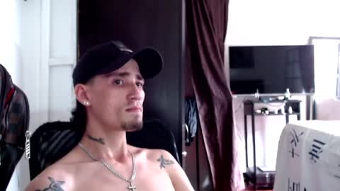 Snapshot of hell_boy66 chatting on May 2026 09:00:01 PM Eros online show from May 2026 09:00:01 PM