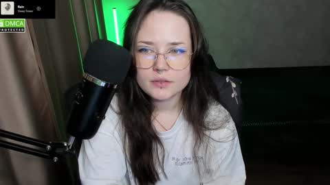 Red online show from December 2024 10:19:01 PM