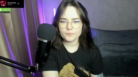 Red online show from February 2025 09:56:01 PM