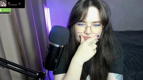 Red online show from February 2025 09:01:01 PM