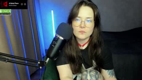 Red online show from September 2025 06:52:01 PM