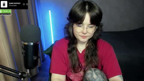 Red online show from October 2025 06:30:01 PM