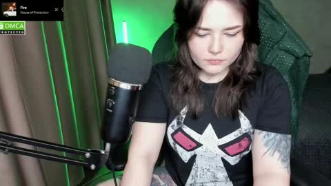 Red online show from May 2026 06:35:02 PM
