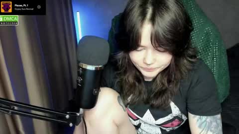 Red online show from May 2026 06:49:02 PM