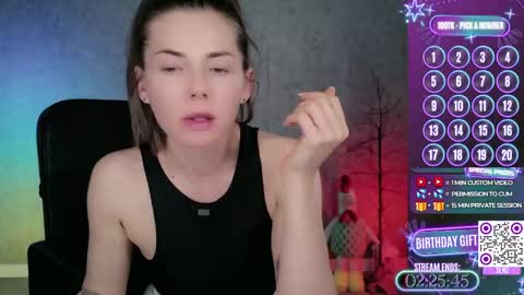 Snapshot of hell_on_heels_ chatting on May 2026 09:01:01 PM - show loyalty and subscribe - online show from May 2026 09:01:01 PM