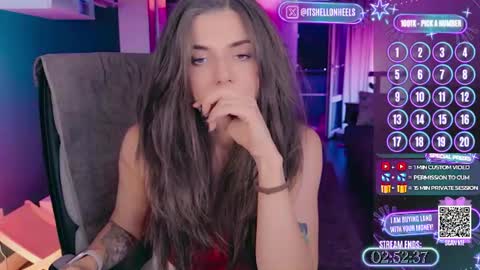 Snapshot of hell_on_heels_ chatting on June 2026 09:59:01 PM - show loyalty and subscribe - online show from June 2026 09:59:01 PM