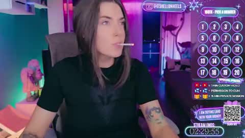 Snapshot of hell_on_heels_ chatting on June 2026 10:11:01 PM - show loyalty and subscribe - online show from June 2026 10:11:01 PM