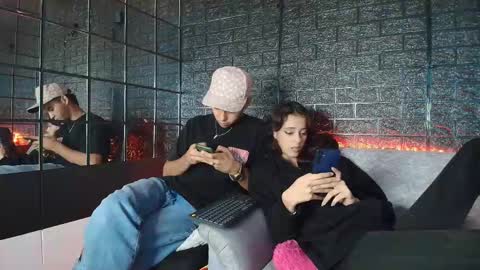 Snapshot of hellanddante_ chatting on November 2025 12:20:01 AM H E L L AND D A N T E online show from November 2025 12:20:01 AM