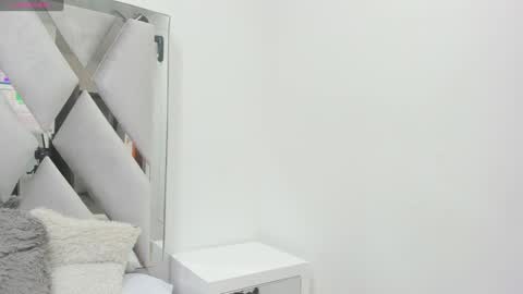 Snapshot of hellen__4master chatting on January 2025 06:35:01 PM Hellen online show from January 2025 06:35:01 PM