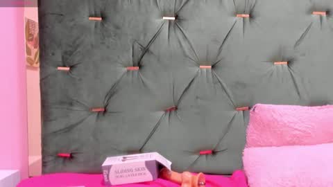 Snapshot of hellen__4master chatting on February 2025 05:25:02 PM Hellen online show from February 2025 05:25:02 PM