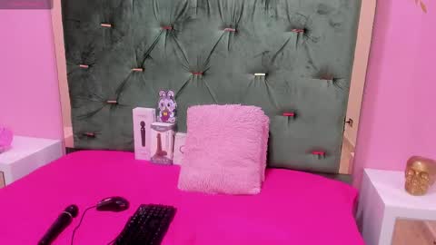 Snapshot of hellen__4master chatting on February 2025 11:36:02 AM Hellen online show from February 2025 11:36:02 AM