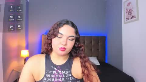 Snapshot of hellen_deluxe12 chatting on November 2025 03:54:01 AM hellen online show from November 2025 03:54:01 AM