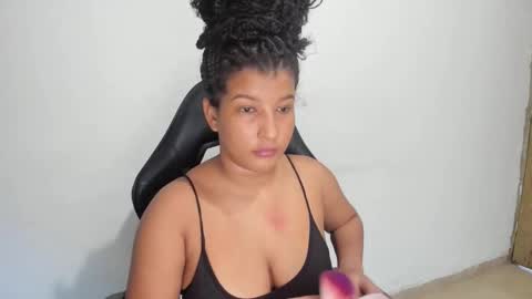 hellen_scot_ online show from November 2025 10:21:01 PM