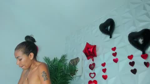 hellen     online show from April 2026 07:08:02 PM