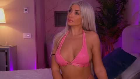 hellenroyy online show from September 2025 03:16:02 AM