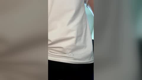 Snapshot of hellerc3po chatting on April 2026 01:54:01 AM hellerc3po online show from April 2026 01:54:01 AM