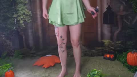 Taya online show from October 2025 12:27:01 PM