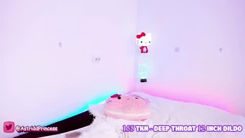 helloiamastrid online show from February 2025 06:45:02 PM