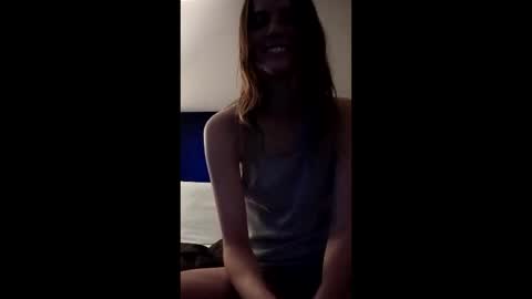 Snapshot of hellokitten123 chatting on March 2026 01:01:02 AM hellokitten123 online show from March 2026 01:01:02 AM