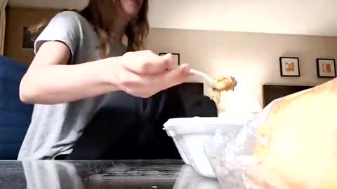 Snapshot of hellokitten123 chatting on April 2026 05:24:01 AM hellokitten123 online show from April 2026 05:24:01 AM