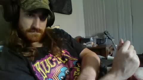 Snapshot of hellothereimcoolyo chatting on September 2025 09:04:02 PM longhairbeardedguy online show from September 2025 09:04:02 PM