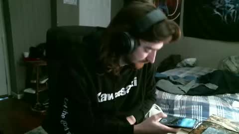 Snapshot of hellothereimcoolyo chatting on April 2026 11:15:01 AM longhairbeardedguy online show from April 2026 11:15:01 AM