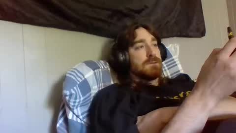 Snapshot of hellothereimcoolyo chatting on April 2026 09:39:01 PM longhairbeardedguy online show from April 2026 09:39:01 PM
