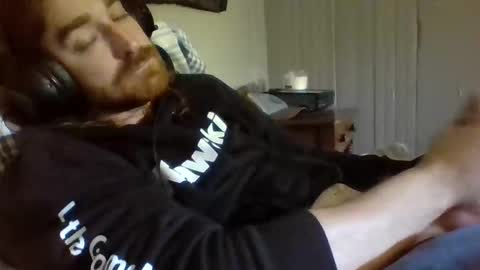 Snapshot of hellothereimcoolyo chatting on April 2026 04:23:01 PM longhairbeardedguy online show from April 2026 04:23:01 PM