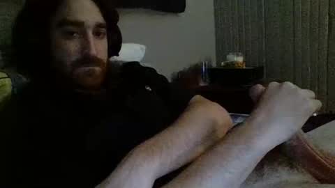 Snapshot of hellothereimcoolyo chatting on May 2026 04:29:02 AM longhairbeardedguy online show from May 2026 04:29:02 AM