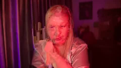 Snapshot of hellyriddle chatting on April 2026 06:02:02 AM DeleteyourSadness online show from April 2026 06:02:02 AM