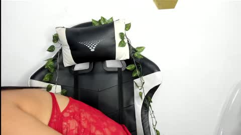 Snapshot of heluehorny13 chatting on January 2025 08:31:01 AM heluehorny13 online show from January 2025 08:31:01 AM