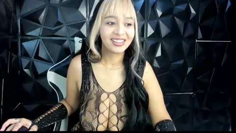 Snapshot of heluehorny13 chatting on September 2025 05:24:01 AM heluehorny13 online show from September 2025 05:24:01 AM