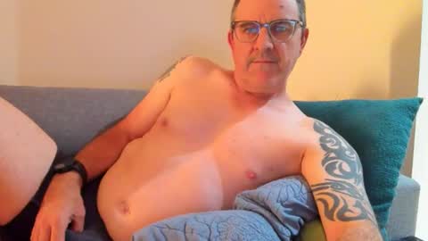hempie1973 online show from June 2026 01:04:01 PM