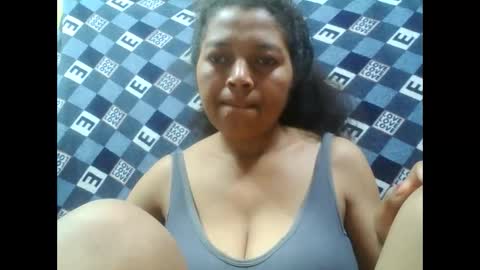 Snapshot of henitsaldy chatting on September 2025 07:19:01 AM henitsaldy online show from September 2025 07:19:01 AM