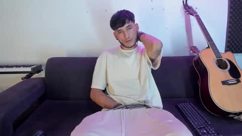 henrik_senn online show from December 2024 01:51:02 AM