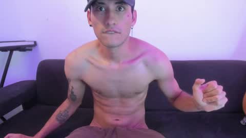 henrik_senn online show from May 2026 08:30:01 AM