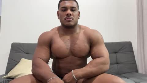 Snapshot of henrimusclee chatting on February 2025 10:52:02 PM Henri online show from February 2025 10:52:02 PM