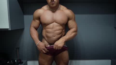 Henri online show from February 2026 10:06:01 PM