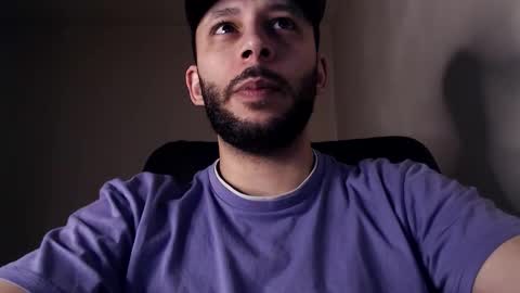 Snapshot of henryaxe chatting on November 2025 09:31:01 AM HenryAxe online show from November 2025 09:31:01 AM