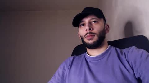 Snapshot of henryaxe chatting on November 2025 01:54:02 PM HenryAxe online show from November 2025 01:54:02 PM