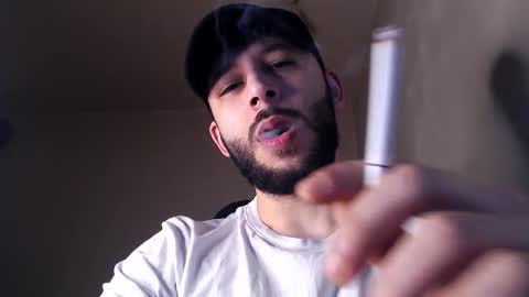 Snapshot of henryaxe chatting on November 2025 04:09:01 PM HenryAxe online show from November 2025 04:09:01 PM