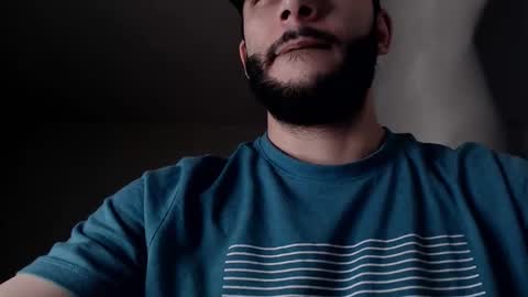 Snapshot of henryaxe chatting on January 2026 05:07:02 PM HenryAxe online show from January 2026 05:07:02 PM