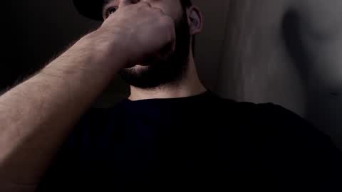 Snapshot of henryaxe chatting on February 2026 10:22:01 AM HenryAxe online show from February 2026 10:22:01 AM