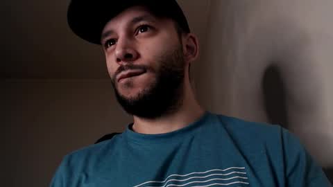 HenryAxe online show from April 2026 08:57:01 AM