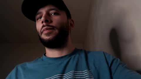 HenryAxe online show from April 2026 12:29:02 PM