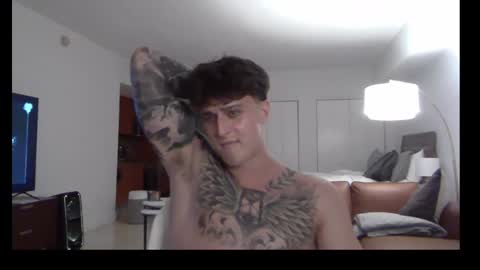 Snapshot of henrydesanti chatting on September 2025 12:22:02 AM henrydesanti online show from September 2025 12:22:02 AM