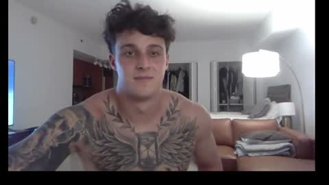 Snapshot of henrydesanti chatting on September 2025 03:19:01 AM henrydesanti online show from September 2025 03:19:01 AM