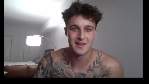 Snapshot of henrydesanti chatting on October 2025 02:19:01 AM henrydesanti online show from October 2025 02:19:01 AM